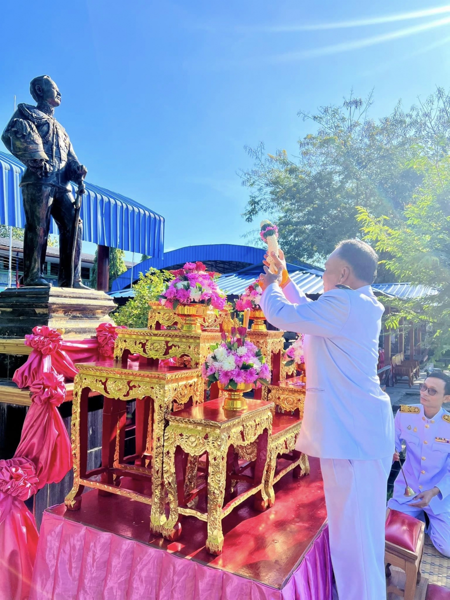 เนื่องในวันปิยะมหาราช วันคล้ายวันสวรรคตพระบาทสมเด็จพระจุลจอมเกล้าเจ้าอยู่หัว